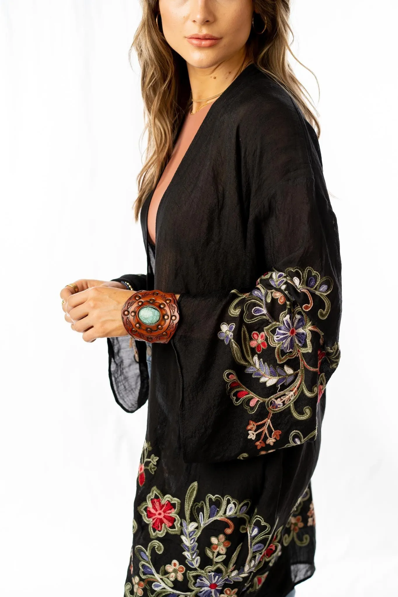 Fun In Florals Kimono - Black