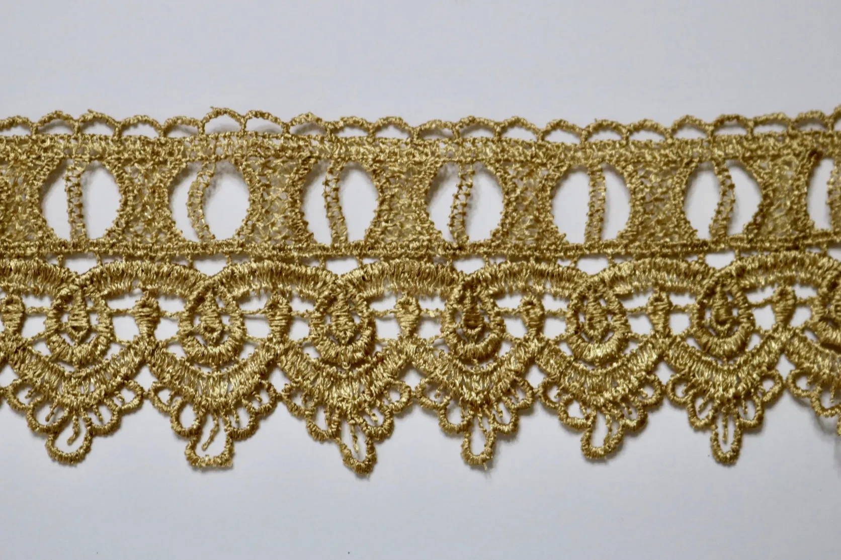 Gold 2.75" Wide Venice Trim