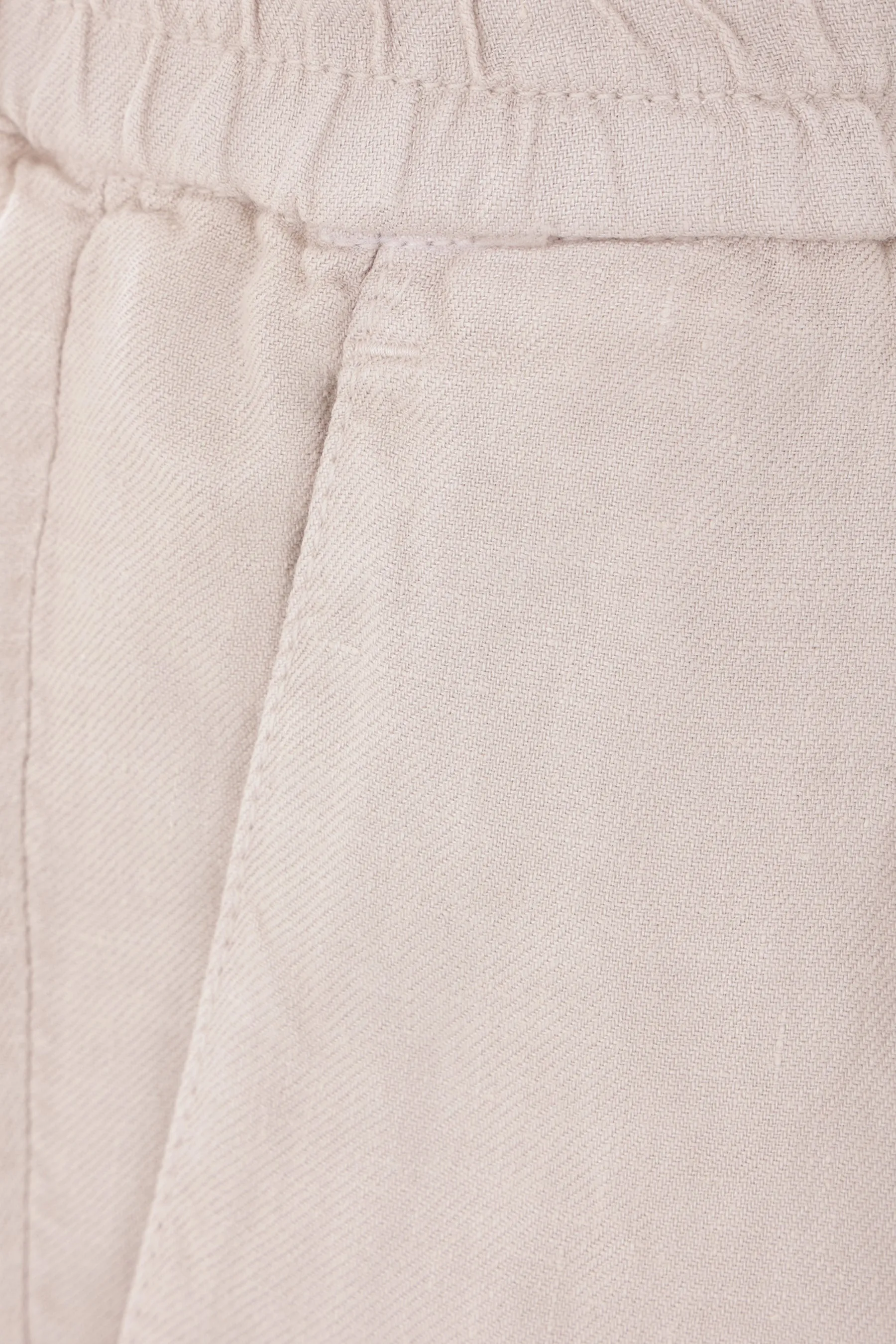 Pleated Linen Gabardine Shorts